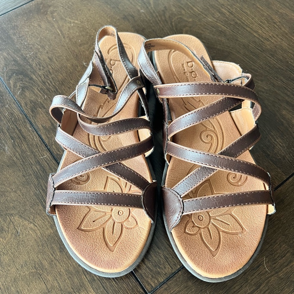 b.o.c. Brown Strappy Sandals